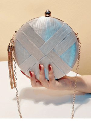 Sublimez votre location caftan la sahara en l'accessoirisant avec notre élégante pochette assortie